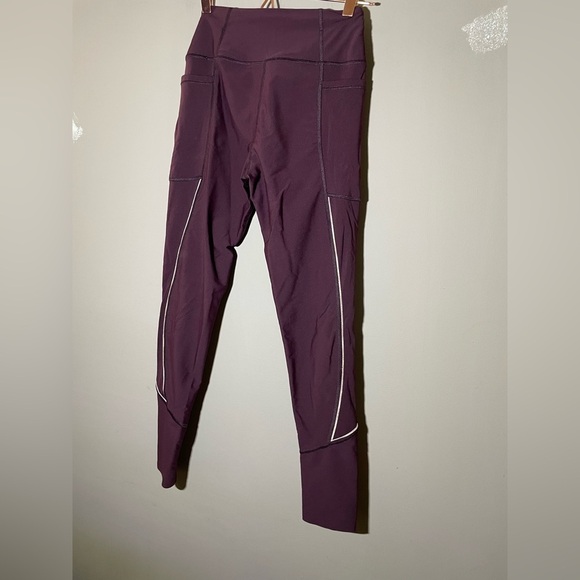 Victoria Secret Sport Purple Athletic Leggings Size S - Picture 5 of 5